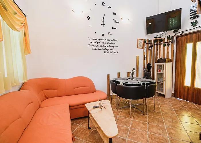 Harvest Horizon With Sauna - One Bedroom Vakantiehuis