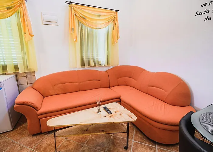 Harvest Horizon With Sauna - One Bedroom